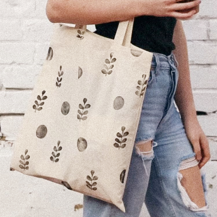 Are canvas bags popular all over the world now?