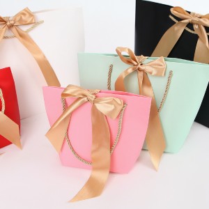 Bolsas de regalo de luxo personalizadas para embalaxe de papel personalizado Bolsas de agasallo de agradecemento con impresión de logotipo