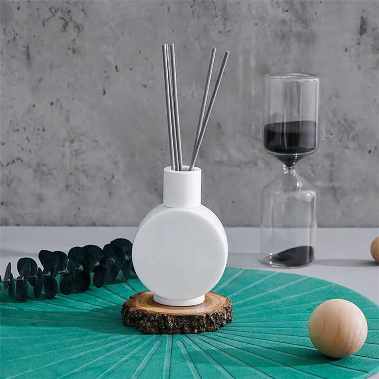 Reed Diffuser Bottles Wholesale White Opal Glass Diffuser Bottle With Stick