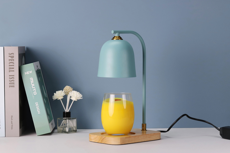 This TikTok Viral Candle Warming Lamp From Amazon Is Just $35 – SheKnows