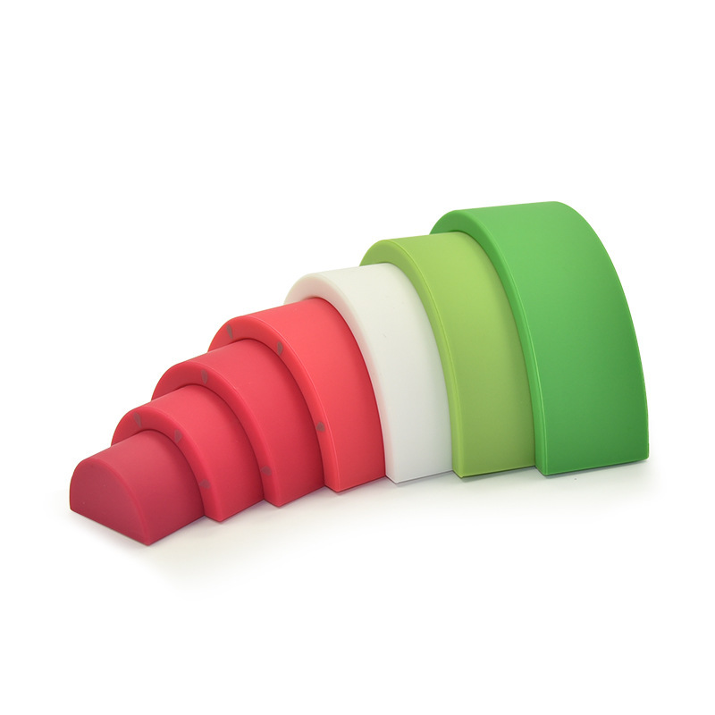 BPA Mahala Bana ba Bana ba Stacker Silicone Stacking Toys Aha Thuto ea Watermelon Silicone Rainbow Blocks Featured Image