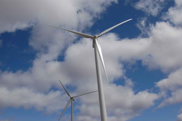 mga wind turbine