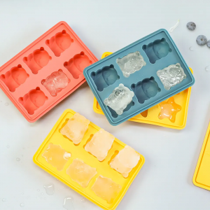 Jaunumi BPA bezmaksas viegli izlaižamie 6 dobuma silikona pandas formas 3D ledus veidotāja veidņu ledus kubiņu paliktņi ar vāku