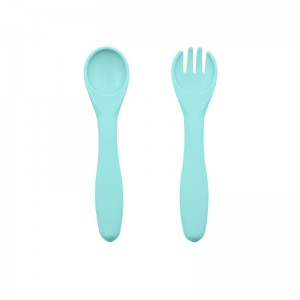 New Arrival Eco-friendly Non-toxic Strong Suction Bowl Spoon Set Feeding Bib Baby Silicone Bowl And Plate