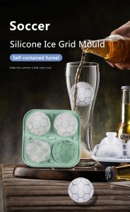 Tavă siliconică pentru cuburi de gheață de fotbal cu 4 cavități cu capac