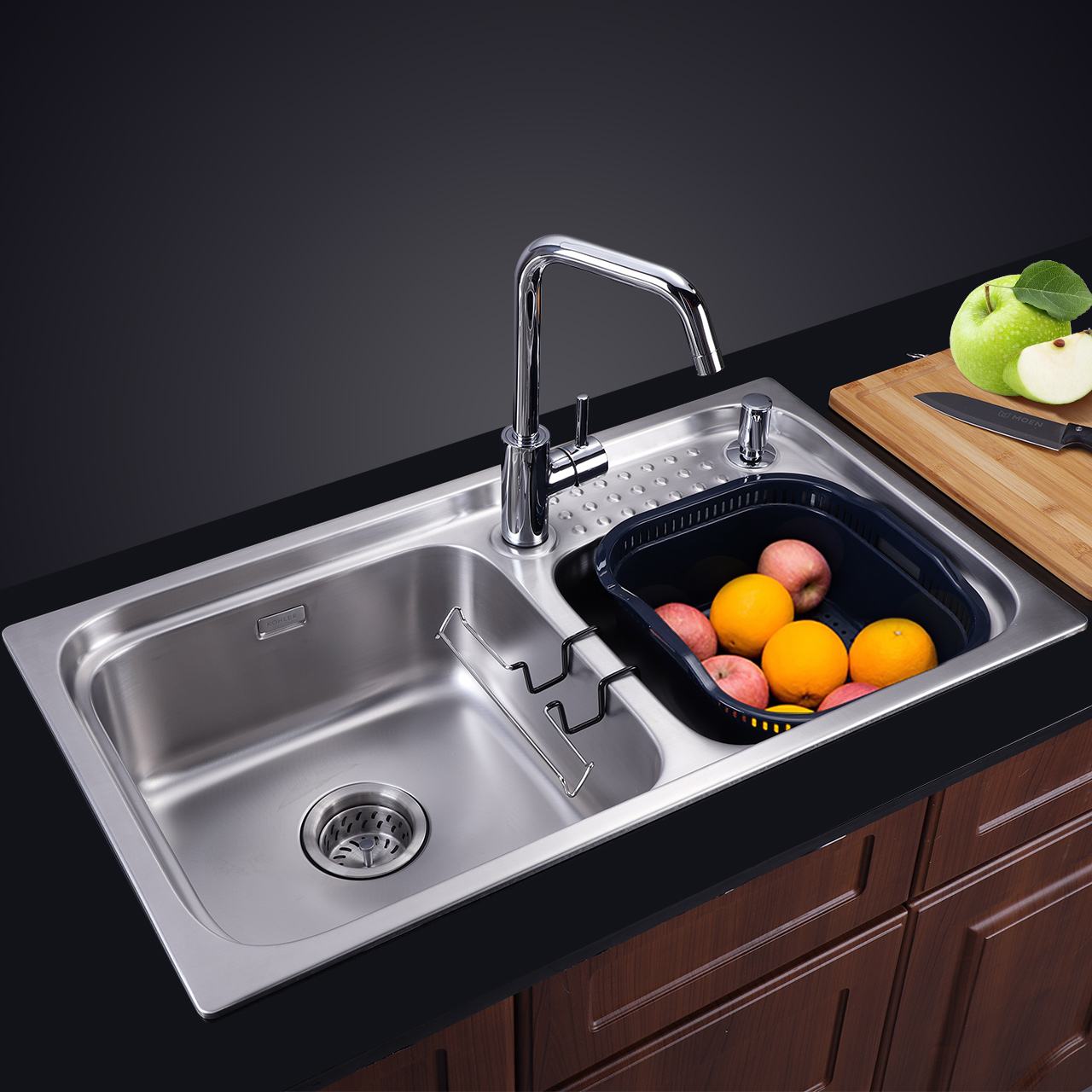 Maintain stainless steel kitchen sink