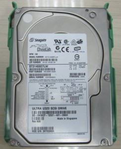 Seagate st3146807lw 147gb 10000 RPM 3,5″ 68-pin Ultra 320 SCSI tvrdi disk