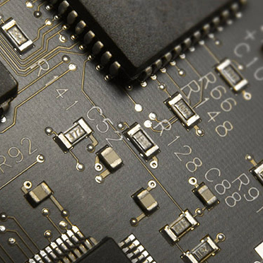 Quais são as causas do cacking dos componentes do chip?