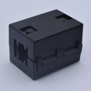Clip de abrazadera EMI en Cable USB Núcleo de anillo de ferrita F9 SCNF 100 Anillo magnético de ferrita Fácil instalación con carcasa de plástico negro