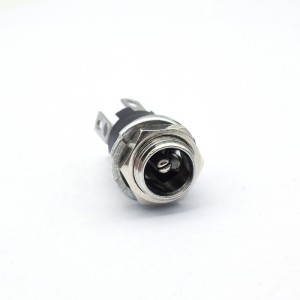metalen stekker 5.8mm*2.5mm Power DC socket jack DC-025M-5.7 3 pin ferbining terminal