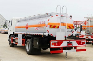 Konfigurasi chassis of Dongfeng Tianjin tanker minyak