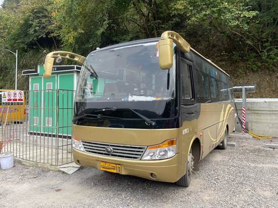 Цэвэр цахилгаан автобус, сургуулийн автобус, автомашин, Ю Тонг машин6752, ашигласан Ю тонг автобус Хятад хуучин автобус 50 хүний ​​суудал