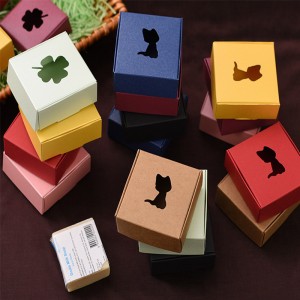 Китайський виробник постачає спеціальну друковану емблему, видалену коробку для упаковки мила, ювелірну коробку з перламутровим папером, коробку з крафт-паперу 2021 постачальники оптом