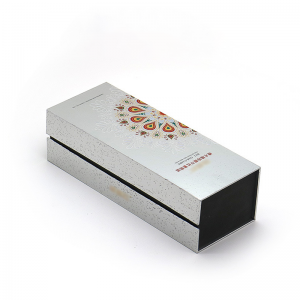 パーソナルロゴ付きの高級シルバーマグネットパッケージカスタム印刷のリジッドボックス