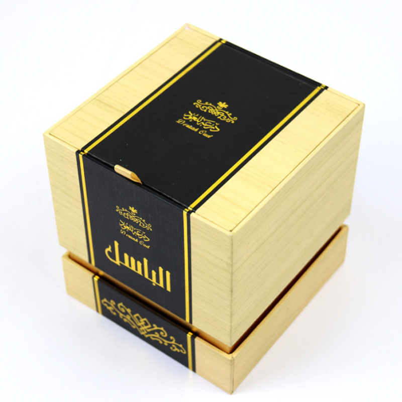 Cummerciu à l'ingrossu Logo Personalizatu Cina Lussu Paper Cosmetic Packaging Scatola Regalo Rigida Viota di Perfume