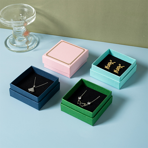 Hurtownia niestandardowe Logo luksusowe kolczyki bransoletka naszyjnik pierścień pudełko papierowe pudełko do pakowania biżuterii