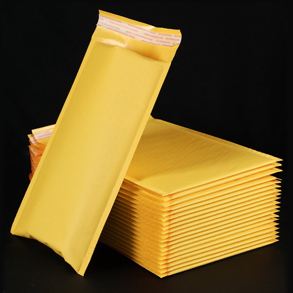Printim i logos së personalizuar Zarfet mbrojtëse të transportit Express të verdhë Çanta me flluskë letre Kraft Çanta postare dhuratash