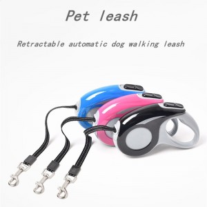 The new dog walking artifact, stretchable and retractable pet leash, comfortable and durable grip, the dog leash automatically retracts when running