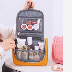 The professional factory is the manufacturer of promotional gift storage boxes for Chinese black cosmetic bag hot sale organizers. The professional factory is the manufacturer of promotional gift storage boxes for Chinese black cosmetic bag hot sale organizers