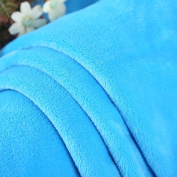 Varpstickat dubbelsidigt flanelltyg polyester flanell spot leverans hem textil kläder tyg golvduk