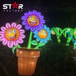 Lanternas do festival de verão ao ar livre com show de lanternas LED