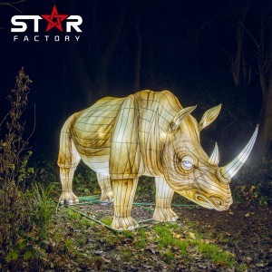 Кинески празничен голем божиќен фенер од носорог