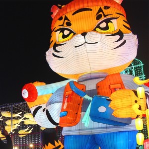 Кинески украсен фестивалски фенер Декорација на паркот за животински фенер