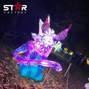 Lanterne du Festival du Nouvel An chinois en plein air, spectacle de lanternes en soie avec animaux