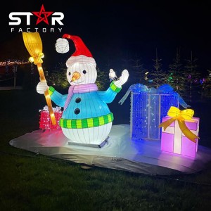 Lanterne chinoise en soie pour Festival de noël en plein air, lanterne de dessin animé bonhomme de neige