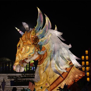 Aangepaste paardlantaarn Chinese traditionele lantaarnfestivaldecoratie