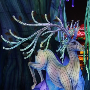 Linterna temática Linterna animal de seda Decoración del festival