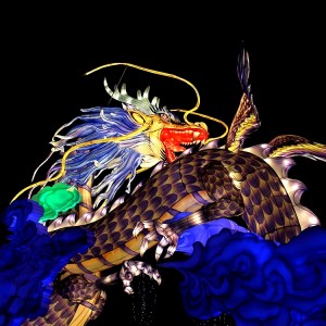 Празничен драконов фенер от китайски плат