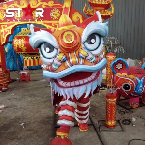 ტრადიციული საახალწლო დეკორაცია ლომის ცეკვის ფარნების ფესტივალი