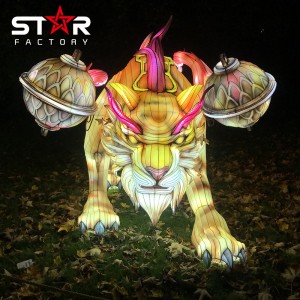 Lanterna de tigre de animais de seda chinesa para o festival de lanternas de Natal