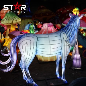 Panggawas nga Dekorasyon nga Unicorn Fabric Lantern Para sa Dekorasyon sa Theme Park