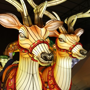 Կենդանական չափի եղնիկի կենդանիների լապտեր Չինական լապտեր Սուրբ Ծննդյան ձևավորում