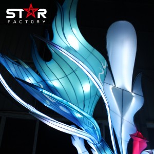 Décoration scénique de parc de carnaval de festival de lanterne de sirène simulée