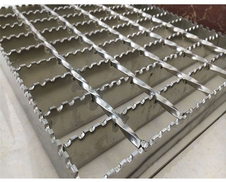 The anti-skid steel grating is composed of load