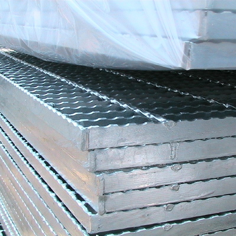 Hot Dipped 32 x 5mm Serrated Steel Grating Metal Building Materials Steel Grating Walkway Platform for Metal Building