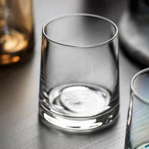 Bicchiere a forma conica da 250 ml