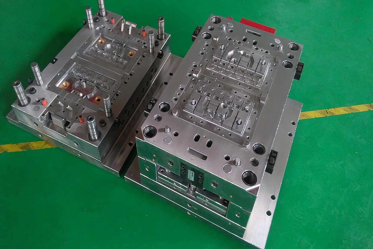 automotive-battery-plastic-injection-tooling-mould