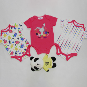 Três peças de roupas para bebês de 0 a 9 meses 100% algodão