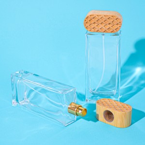 Négyzet alakú parfümös üveg bambusz kupakkal