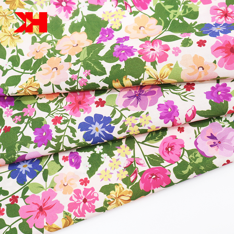 mehka svilena tkanina za oblačila z digitalnim cvetličnim potiskom po meri