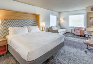 Holiday inn H4 hotel bedroom set