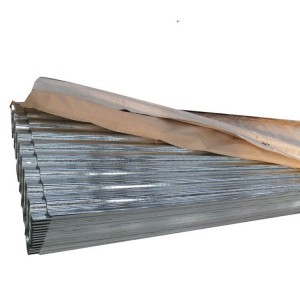 Dachblech aus verzinktem Stahl