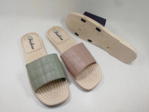 Wanawake wa Wanawake 'Big Girls' Flexible PVC Lightweight Relax Water Sandal