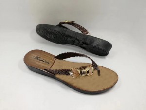 Sandal Jepit Wanita Kasual Thong Sandal Flat Nyaman
