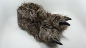 სასაცილო ჩუსტები Grizzly Bear Stuffed Animal Furry Furry Claw Paw ჩუსტები საბავშვო და მოზრდილების კოსტიუმების ფეხსაცმელი