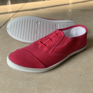 Pambabaeng Slip On Sneakers